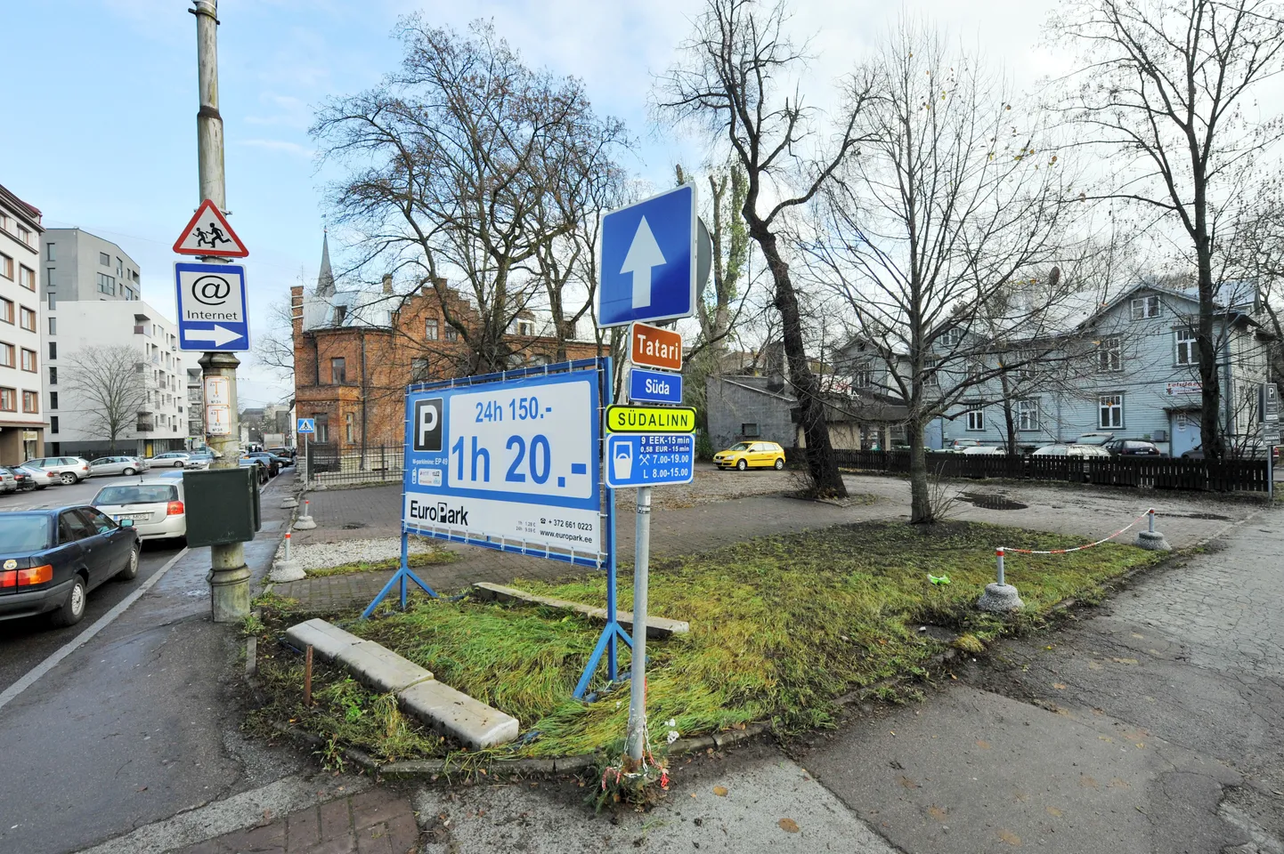 Uus tankla peaks tulema Sakala ja Süda tänava nurgale, kus praegu on tasuline parkla.
