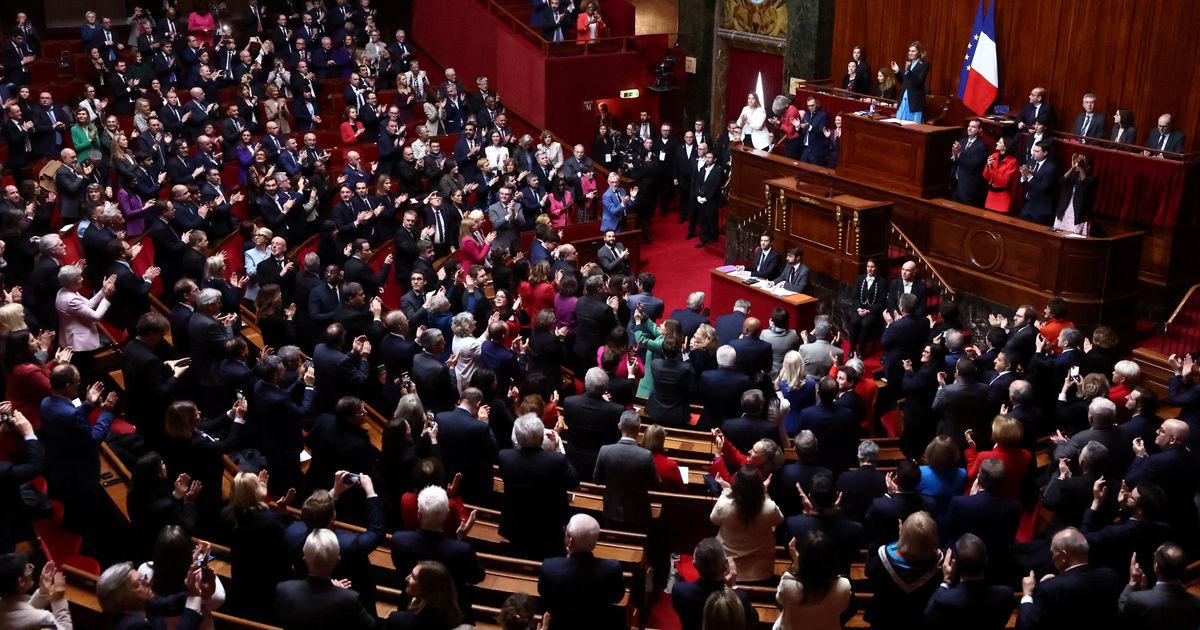 Prantsusmaa parlament kinnistas abordiõiguse põhiseadusesse