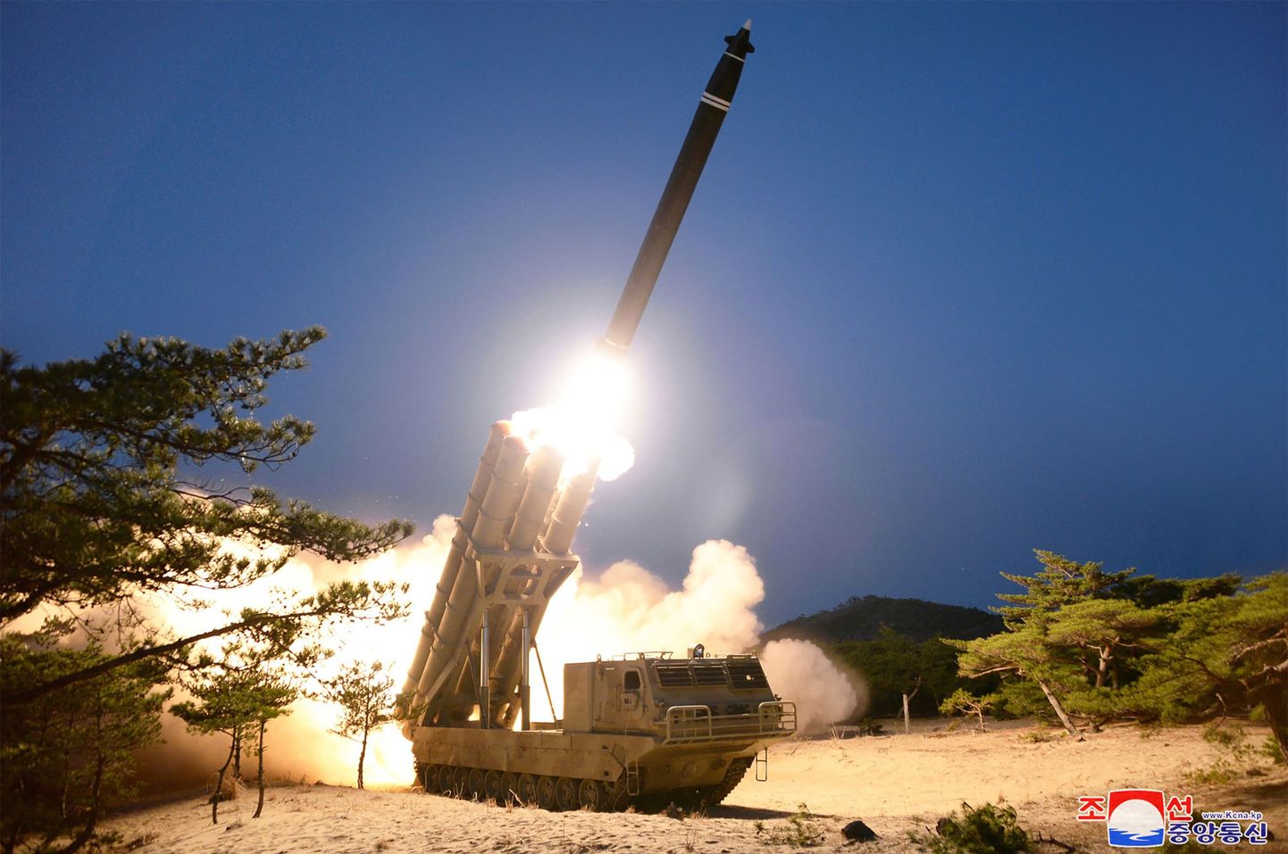 Põhja-Korea raketiheitja katsetus 29. märtsil 2020.