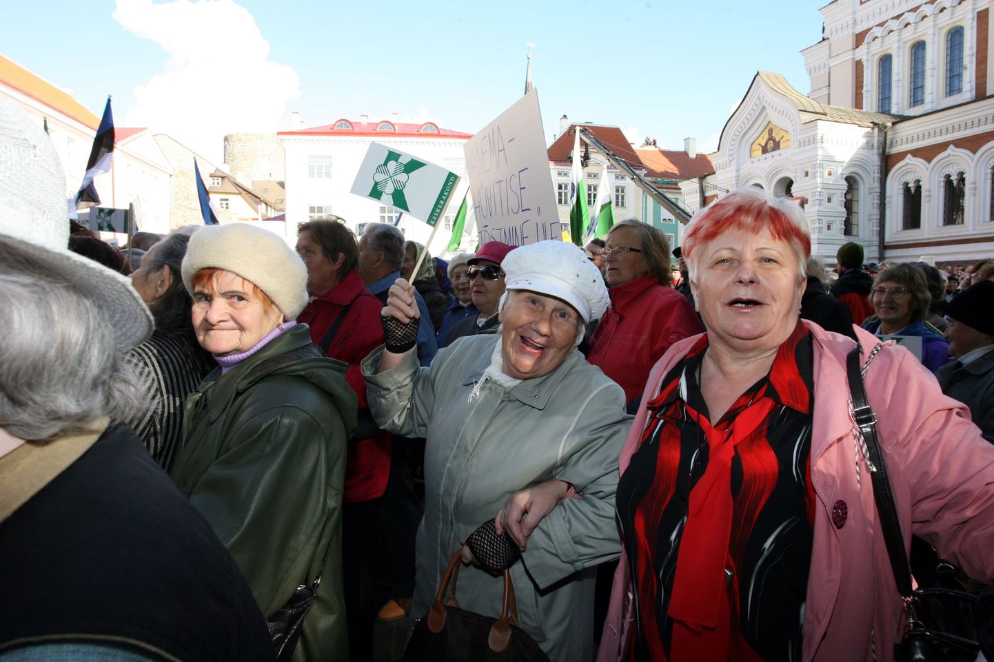 Valimistel Keskerakonda toetanud pensionäridel pole põhjust pettuda - Tallinn maksab neile toetust ka järgmisel aastal.