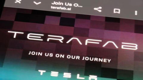 Elon Musk plaanib ehitada pooljuhttoodete valmistamiseks maailma suurima hoone