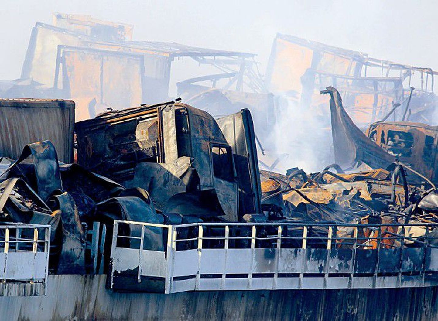 Из-за пожара на литовском пароме транспортные фирмы понесли немалый ущерб.