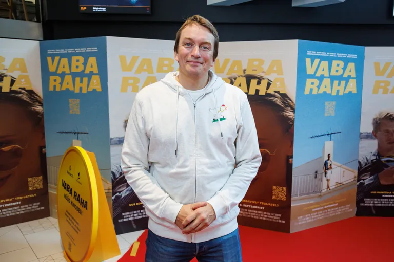 Rain Rannu komöödia "Vaba raha" esilinastus Solarise Apollos.