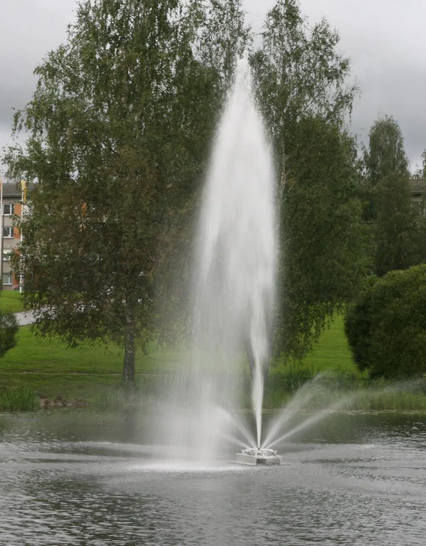 Paala järve purskkaev