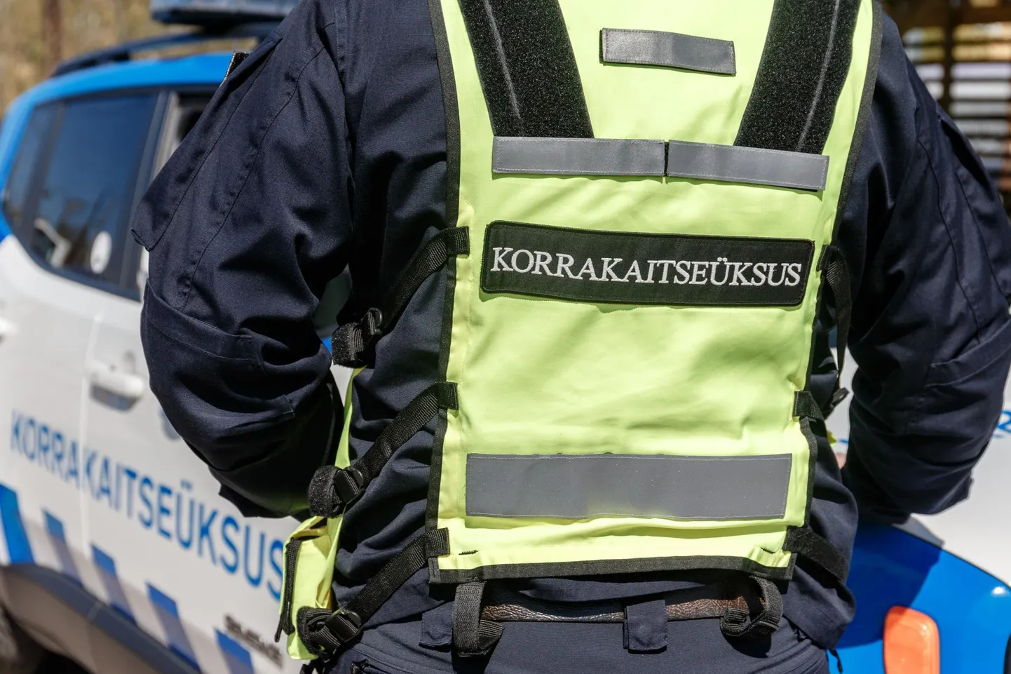 Kui Tallinnas on olemas lausa korrakaitseüksus, siis kümneid kordi väiksem Põhja-Sakala vald kavatseb palgata esimese korrakaitseametniku.