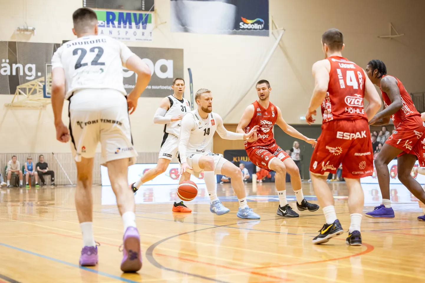 Pärnu Sadam pole seni Raplas kohalikele vastu saanud. Kuid nüüd ollakse varasemast õppinud.