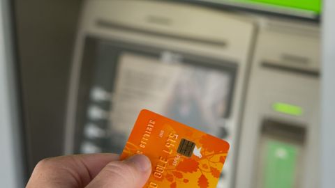 Банк предупреждает: в работе банковских карт, банкоматов и интернет банка могут возникнуть сбои