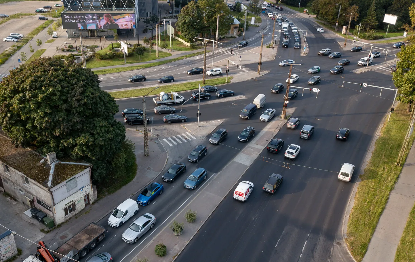 Tüüpilise avaliku debati osalise või jälgija 15 minuti linn on ilmselt midagi praktilist, kus ta raiskab autos ja ühistranspordis vähem aega. Aga fraasi ülelihtsustamine kipub tekitama ka valestimõistmisi.