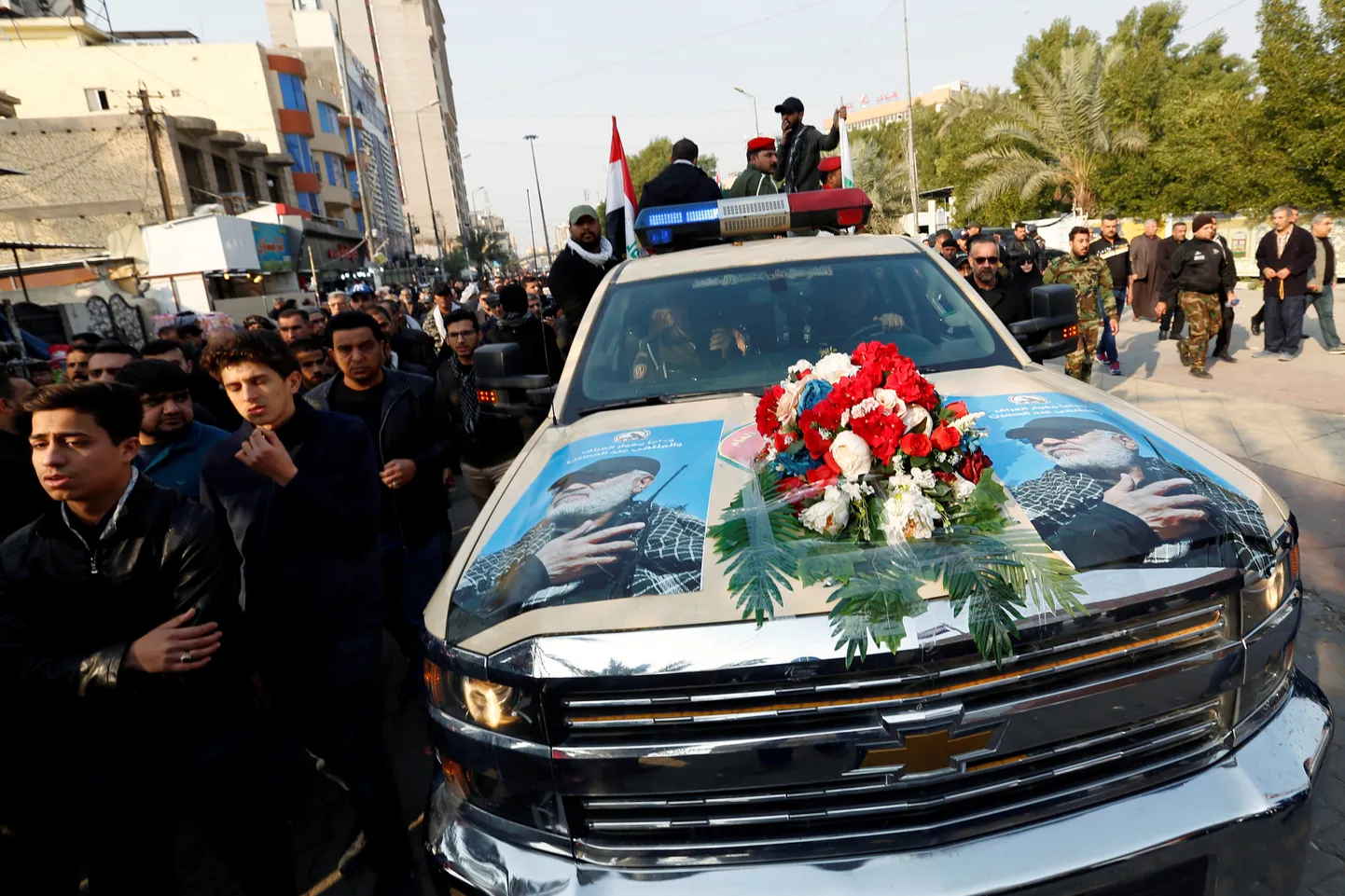 Irākas galvaspilsētā Bagdādē sestdien notiek atvadīšanās no ASV gaisa triecienā nogalinātajiem komandieriem