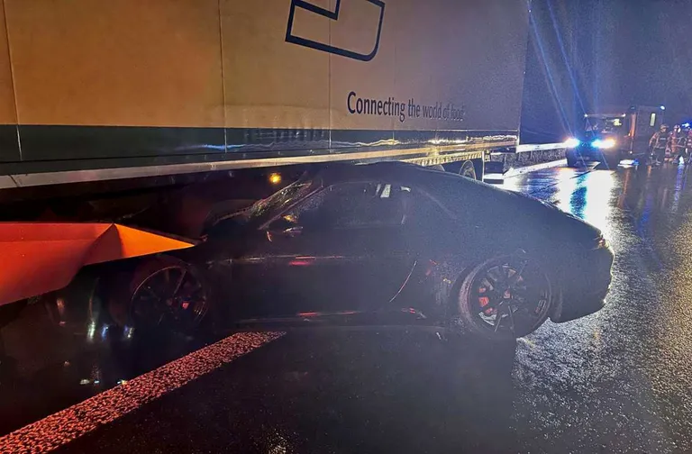 Porsche avārija