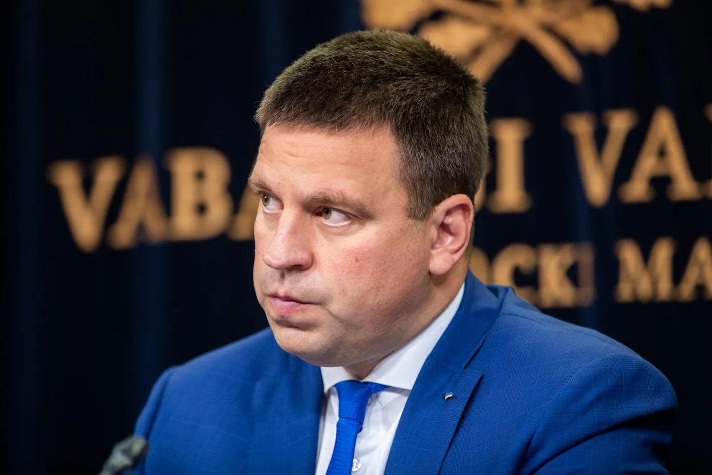 Peaminister Jüri Ratas valitsuse pressikonverentsil.