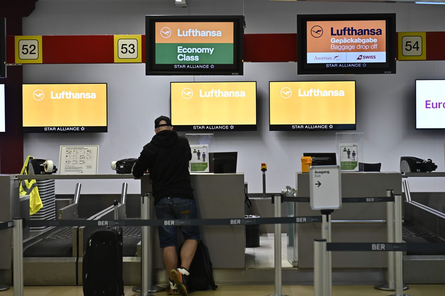Lufthansa из-за кризиса планирует сократить сотрудников.