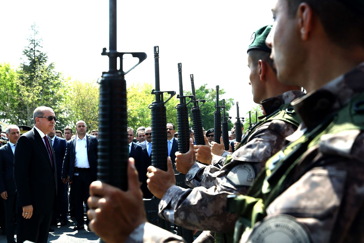 Türgi president Recep Tayyip Erdoğan viibis reedel ka politsei eriüksuse ülevaatusel.