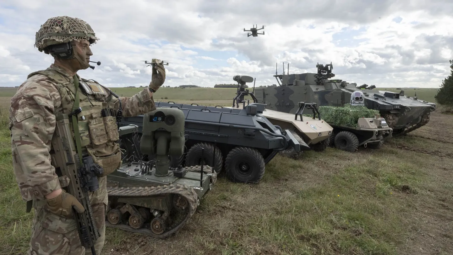 Briti armee on juba aastaid katsetanud eri mehitamata sõidukeid, kuid lähemas tulevikus võivad neist saada lahinguvälja põhijõud.