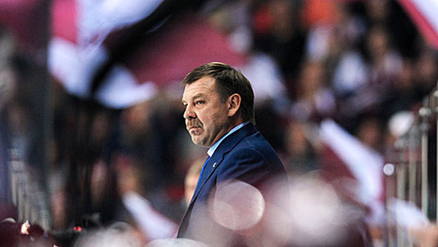 Maskavas "Dinamo" galvenais treneris Oļegs Znaroks