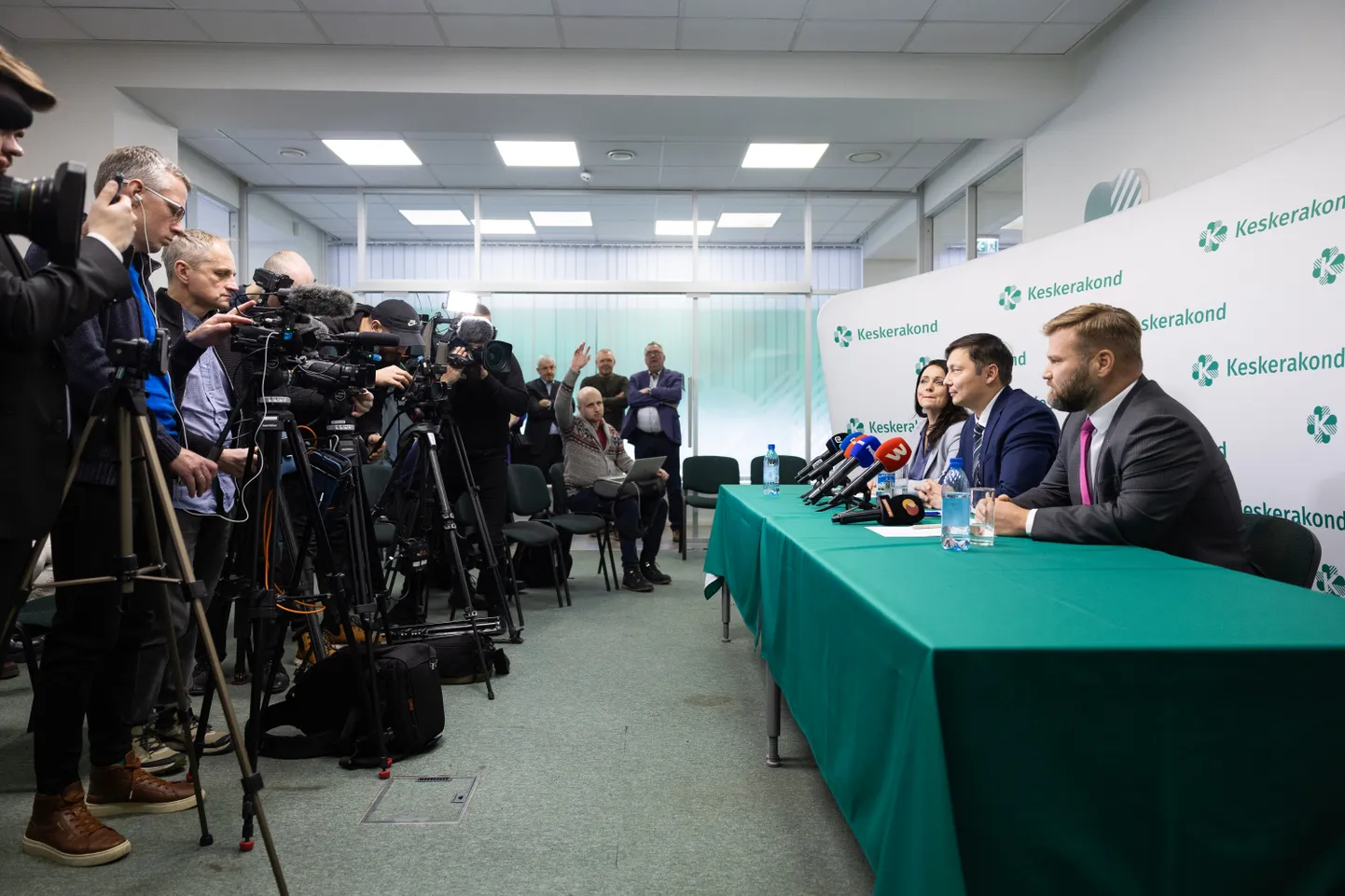 Центристская партия комментирует решение Государственного суда.