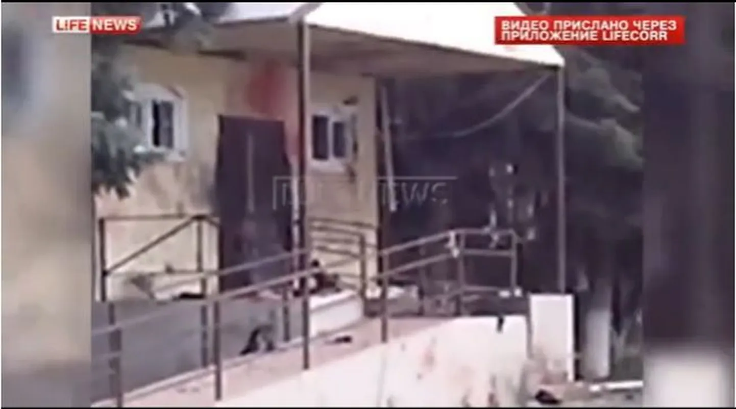 При попытке нападения были уничтожены двое боевиков, третий совершил самоподрыв.