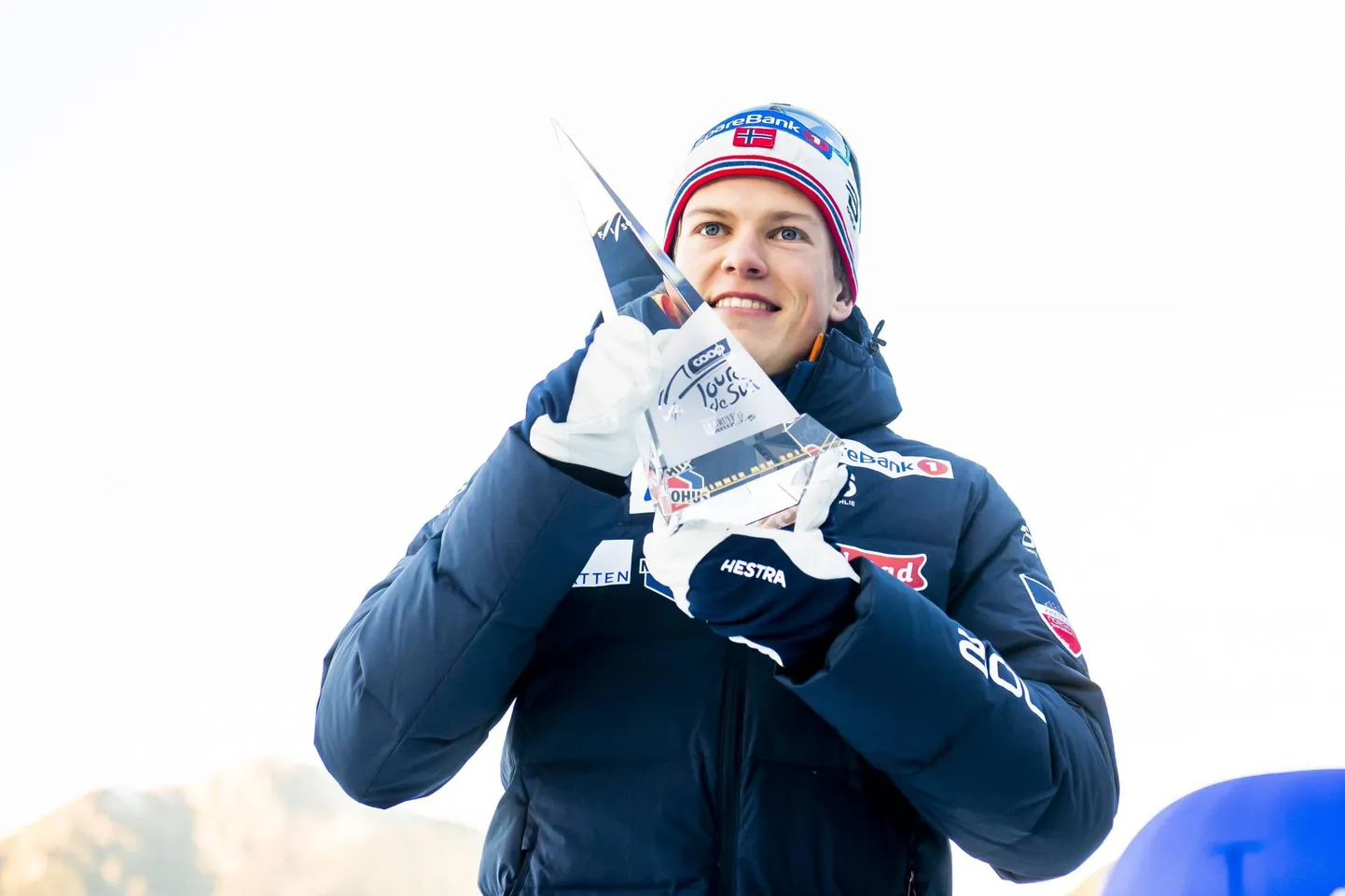 Johannes Høsflot Klæbo võidutses Tour de Skil esmakordselt, ehkki ähvardas võistluse vahepeal pooleli jätta.