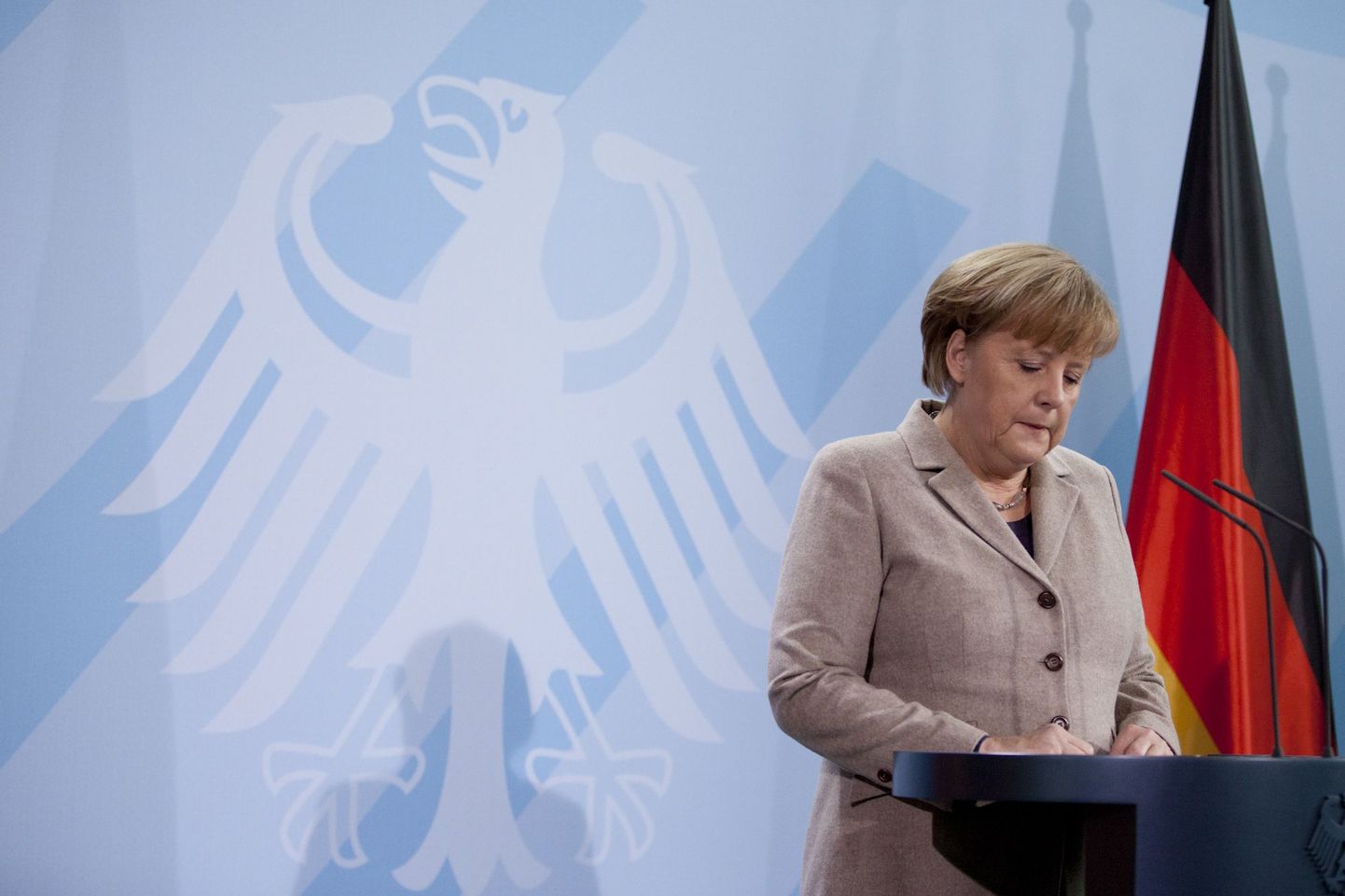 Angela Merkel täna pärast president Christian Wulffi tagasiastumist tehtud pöördumises.