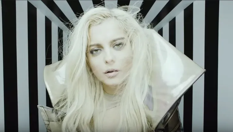 Bebe Rexha / Биби Рекса