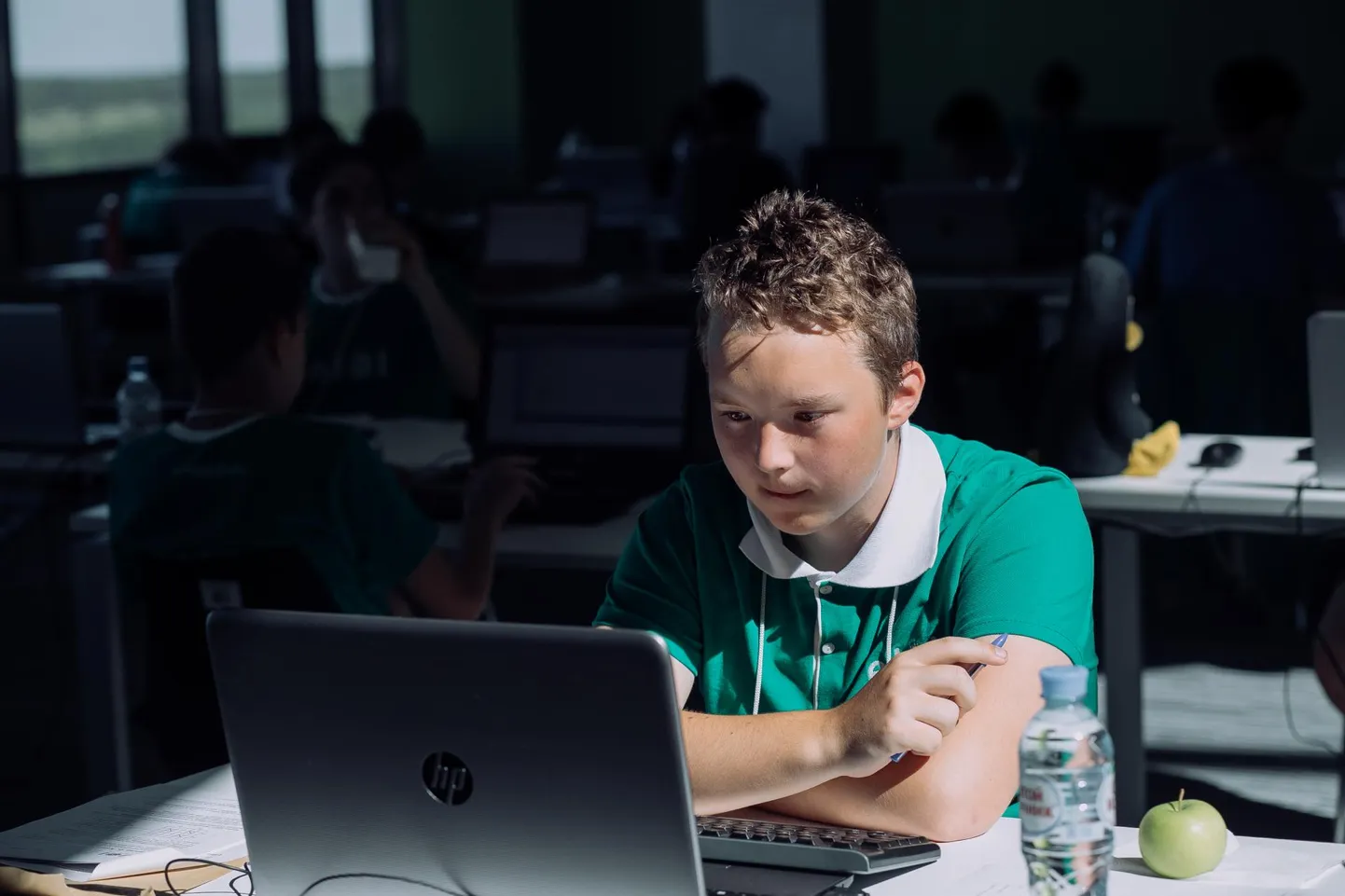 Sauga põhikooli lõpetanud 14aastane Andres Alumets näeb end tulevikuski programmeerijana.