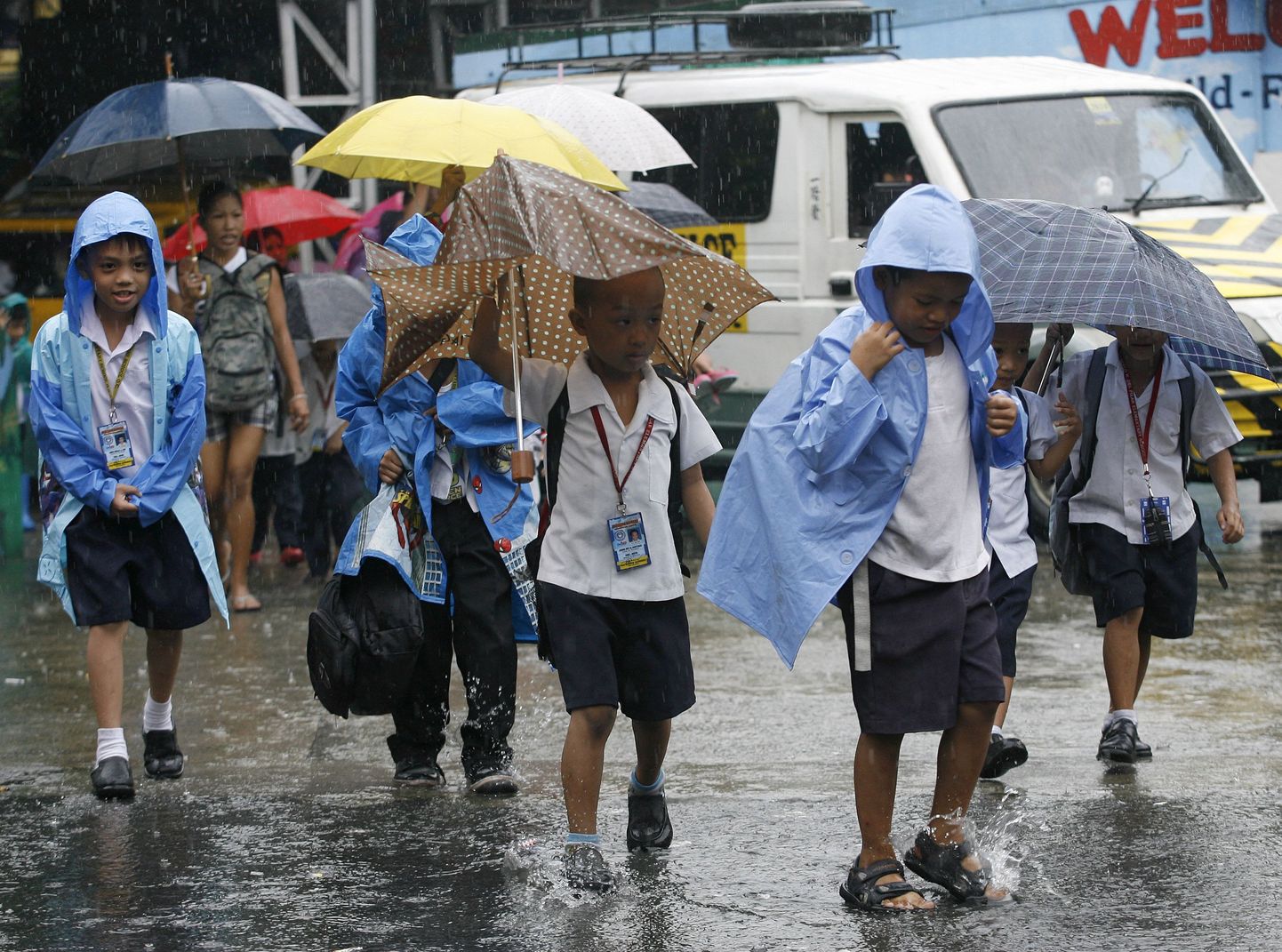 Orkaan Nesat tabas Filipiinide suurimat saart