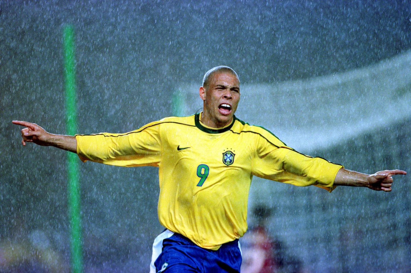 Ronaldo oli kaheksa tabamusega 2002. aasta MMi suurim väravakütt.