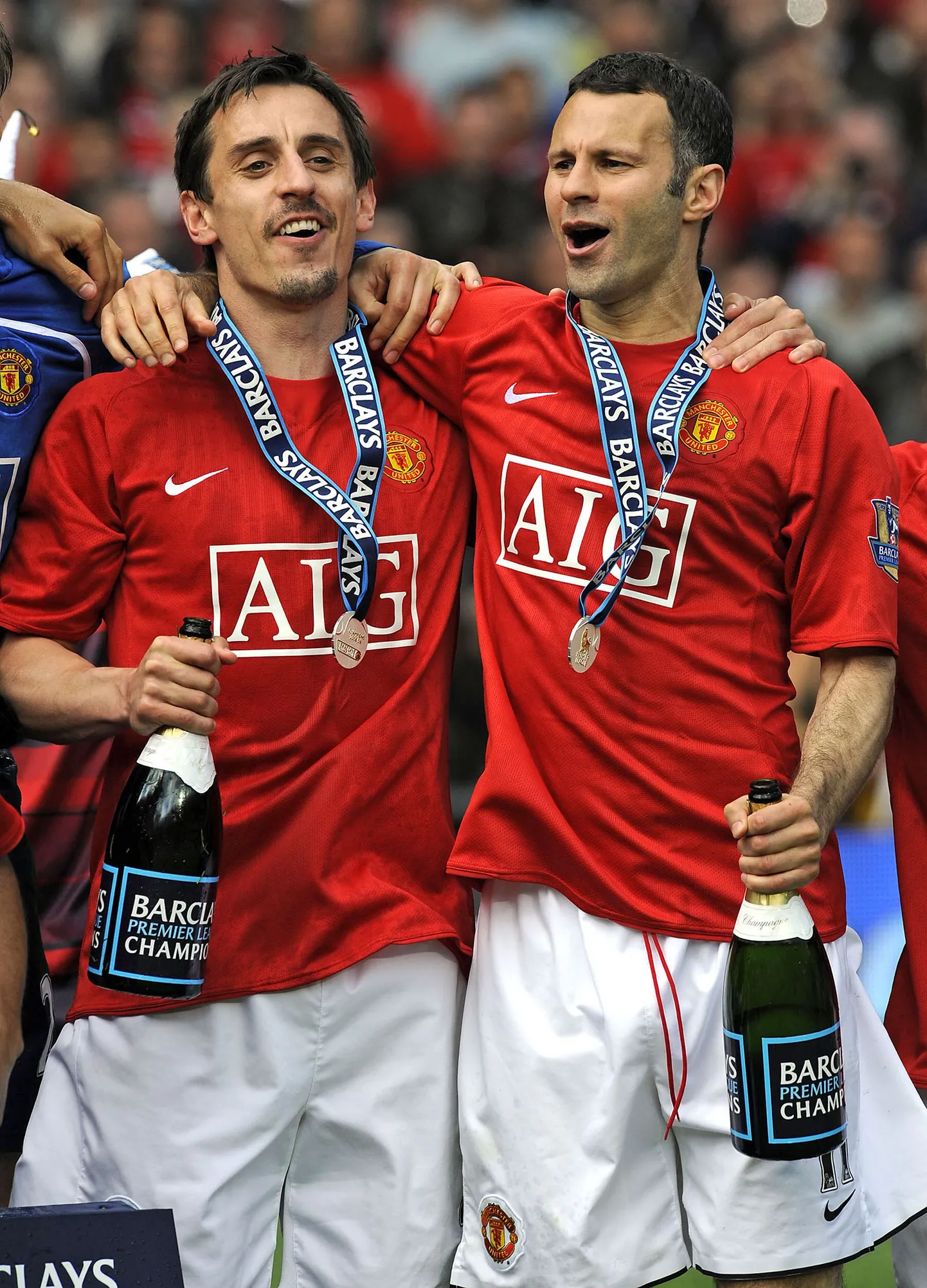 Gary Neville (vasakul) ja Ryan Giggs.