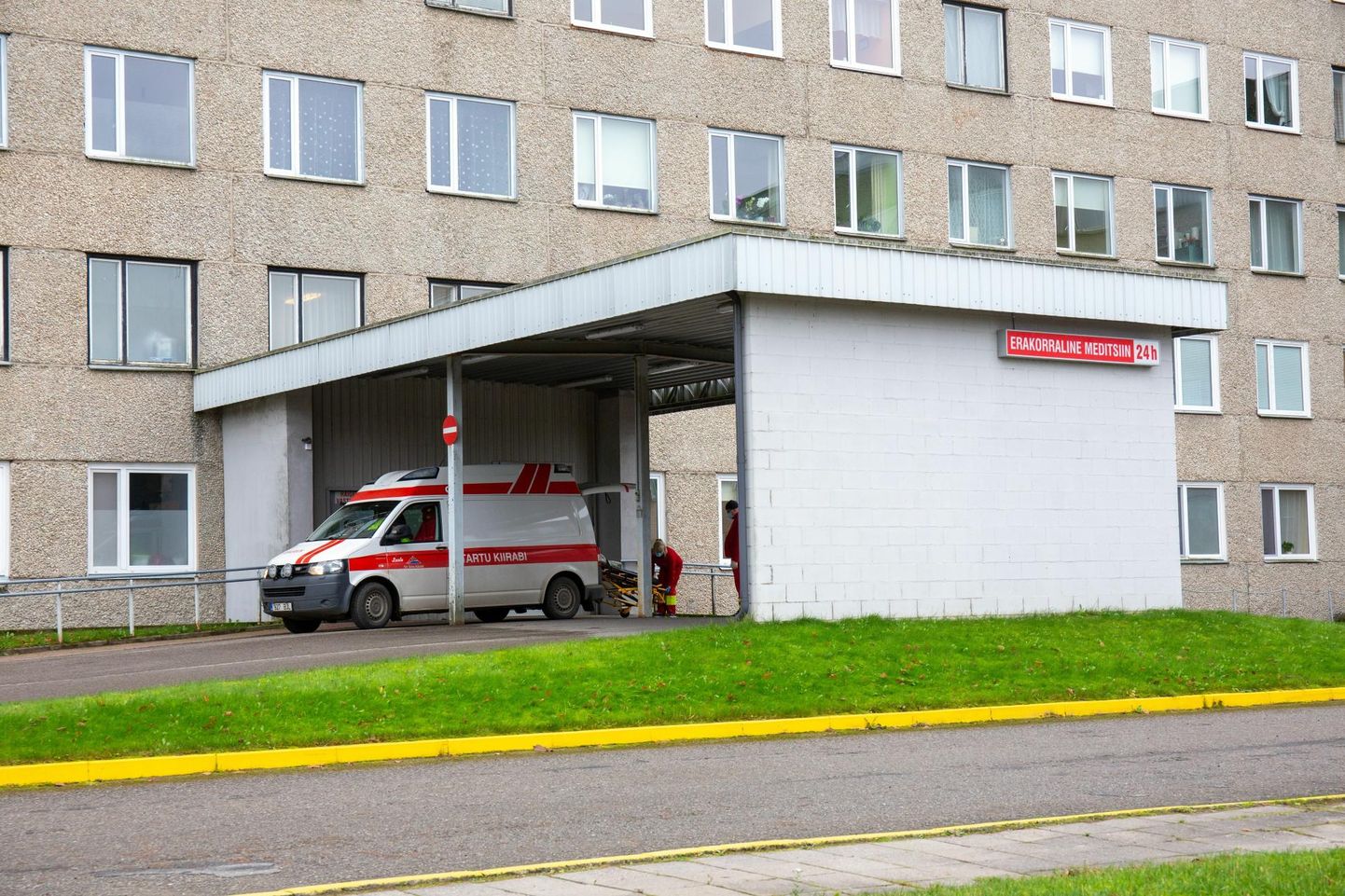 Viljandi haigla peahoones katkes neti- ja telefoniühendus.