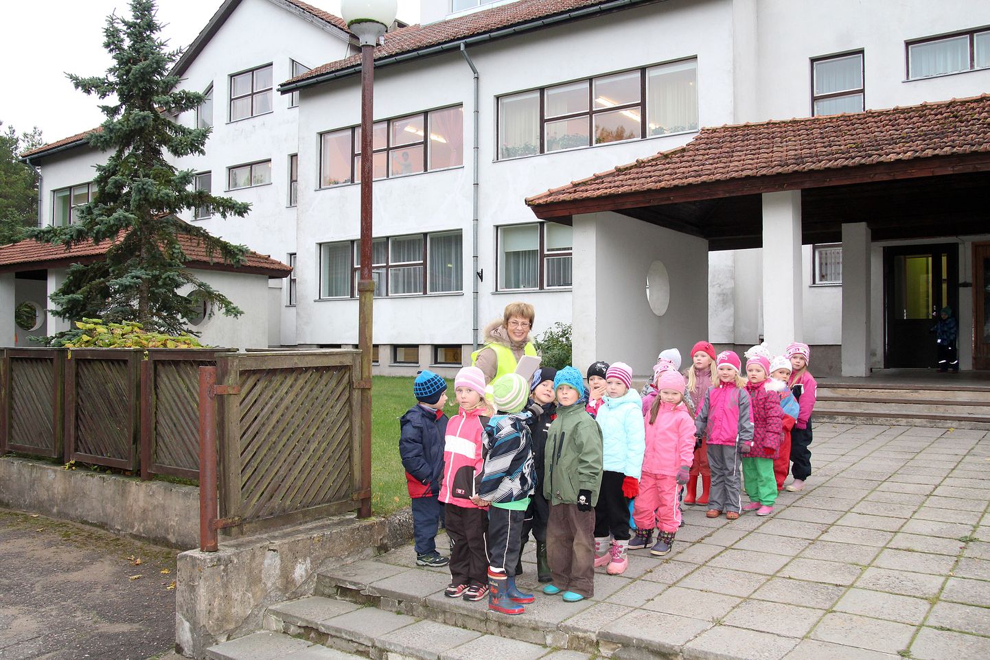 Tuulte Roosi lasteaia rühmad kolitakse remondi ajaks Rootsi tänav 7 majja.