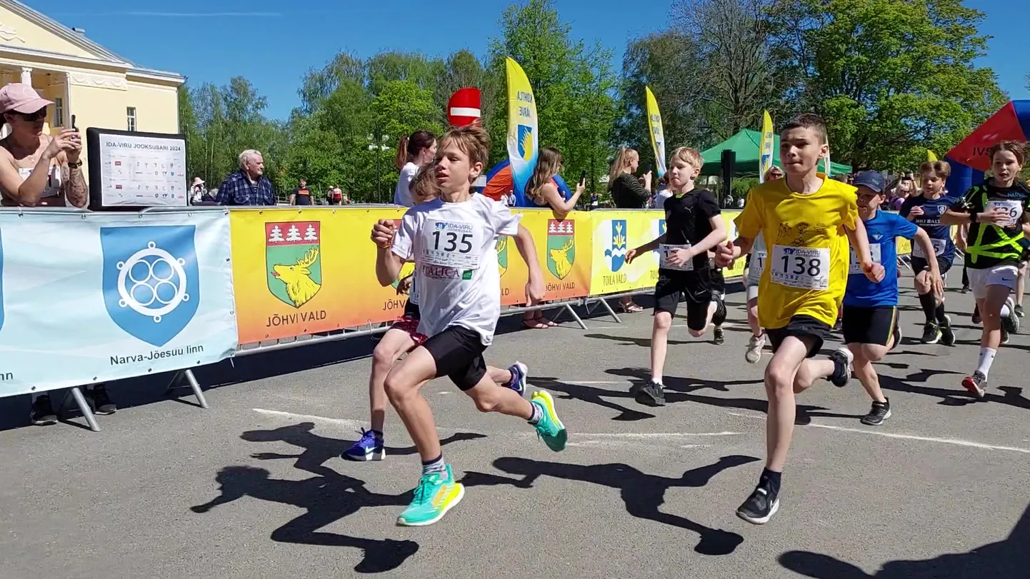 Kui tänavu kevadel toimunud Kohtla-Järve linnajooksul jooksis iga osaleja enda eest, siis 11. oktoobril toimuva 106 x 1000 m teatejooksul tulevad osalejad ühiselt välja oma kooli, ettevõtte või asutuse eest.