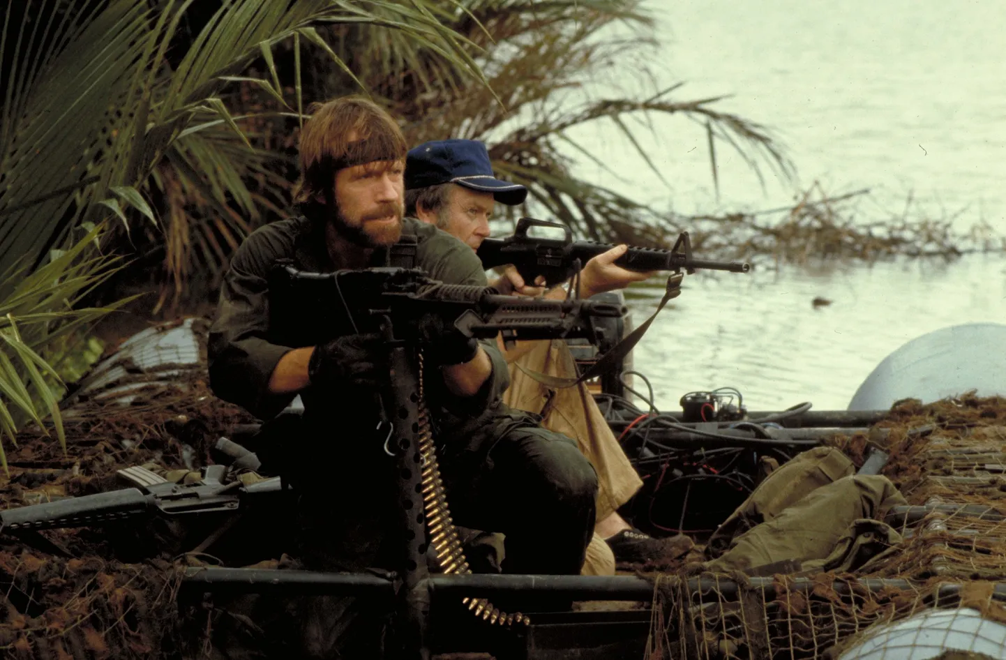 Chuck Norris ja M. Emmet Walsh filmis "Missing in Action" (1984).
