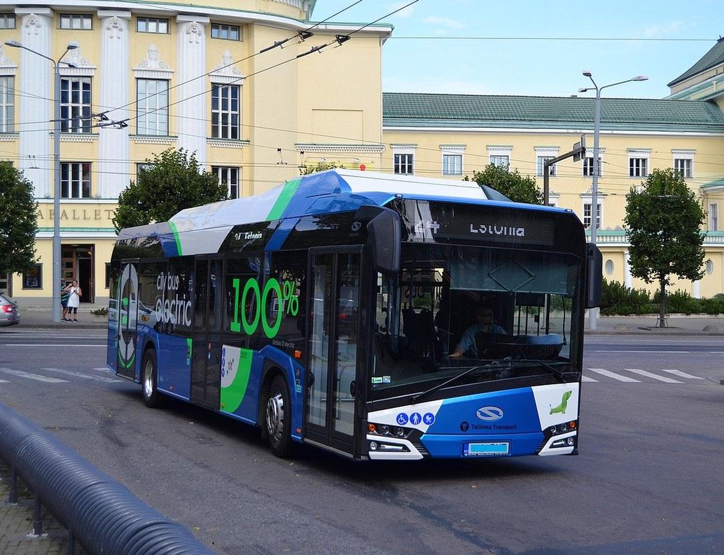 Sügisest hakkab Tartus vaksali ja bussijaama vahet sõitma selline Solarise elektribuss.