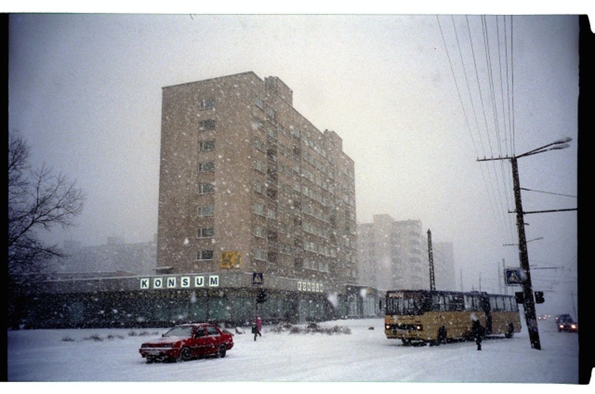 Магазин Konsum на бульваре Сыпрузе в Таллинне, 20.01.2000