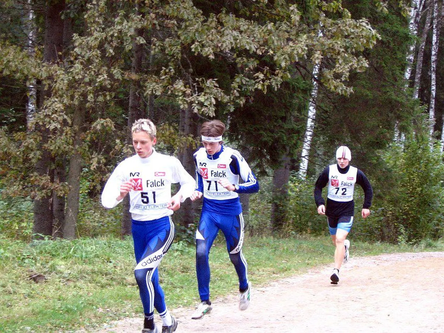 Jooksu juhib Kristjan Eljand (51) Priidik Vesi (71) ja Alar Kukka ees.