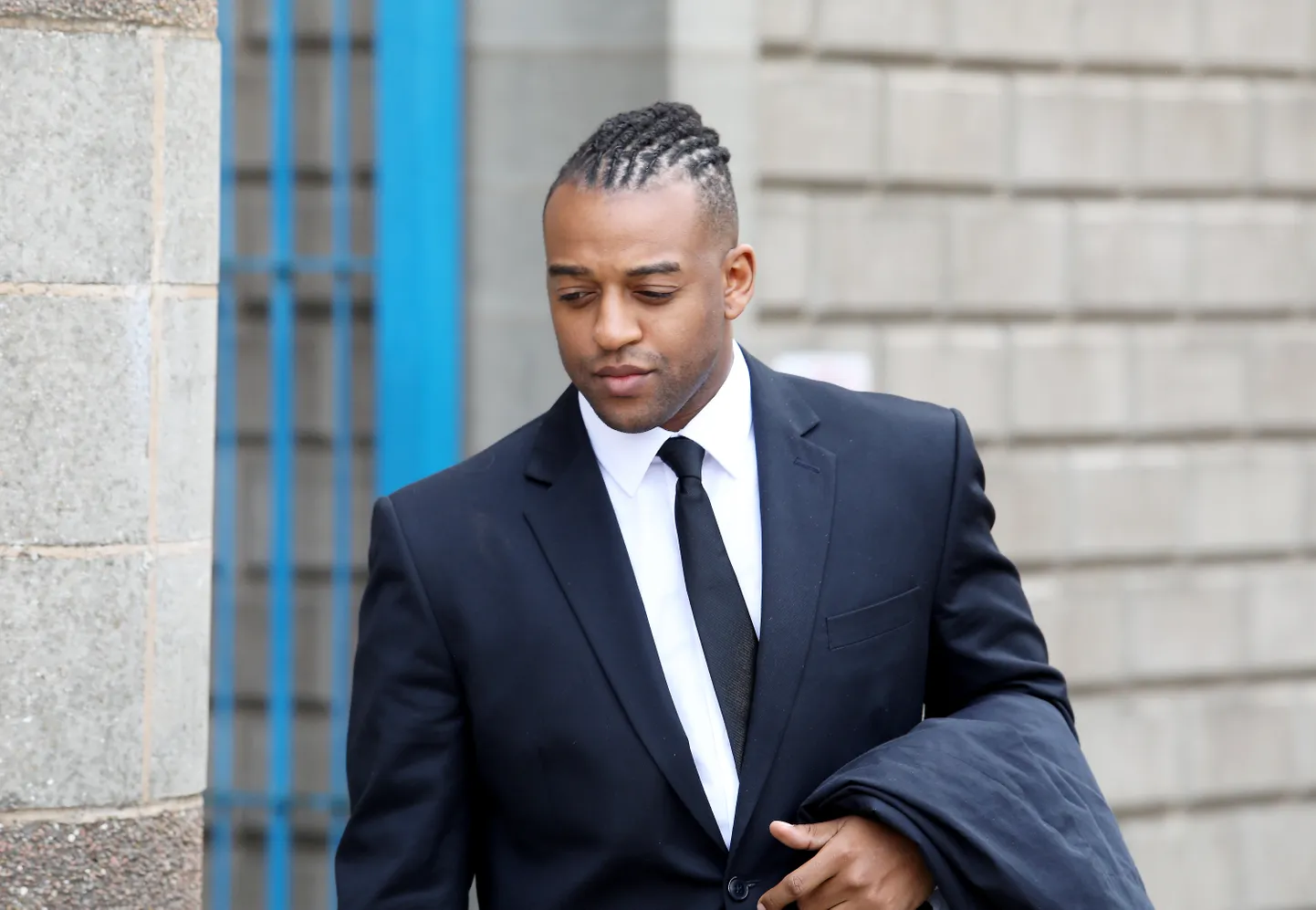 JSL staar Oritse Williams.