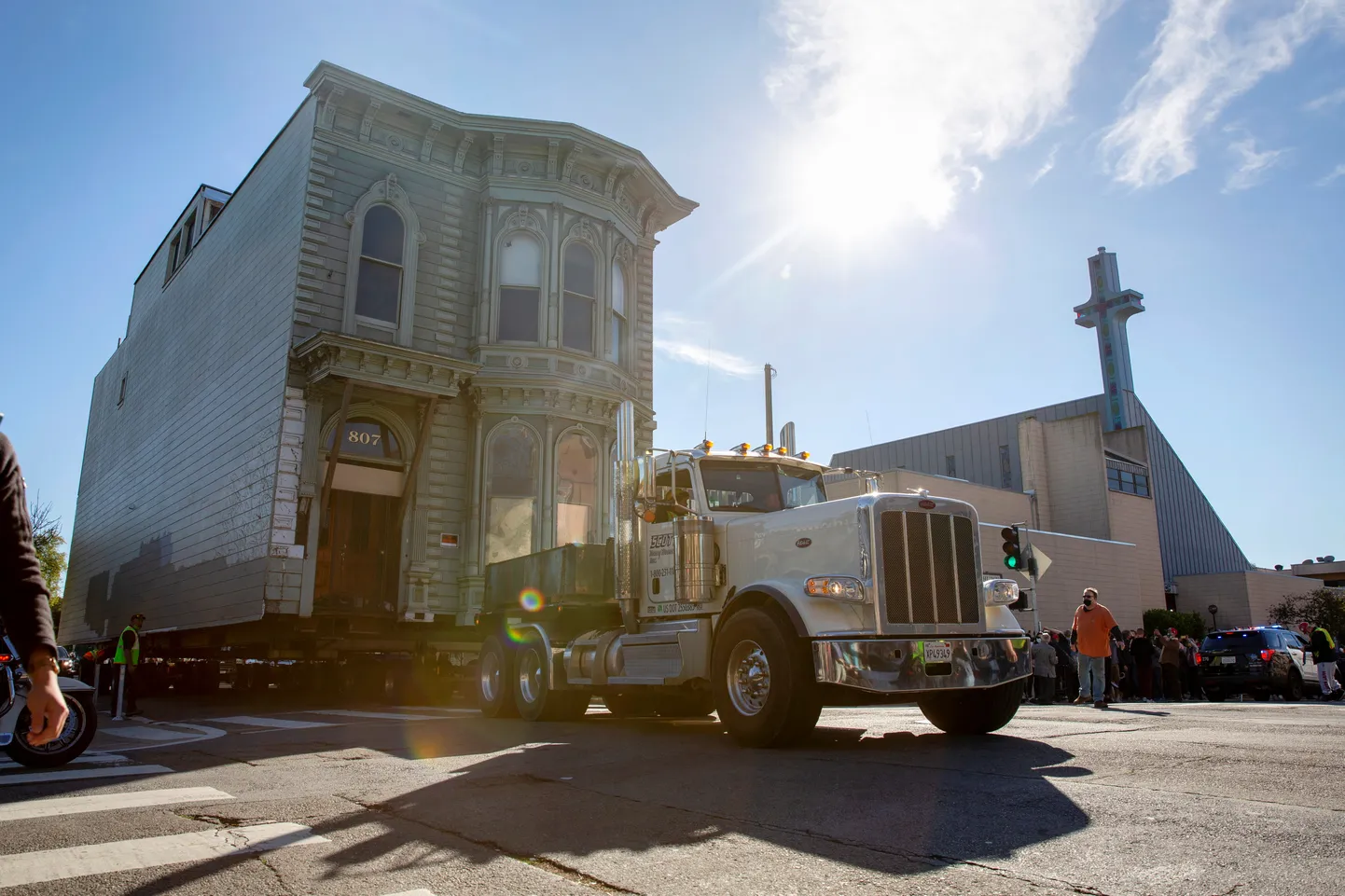 Mājas pārvešana Sanfrancisko.