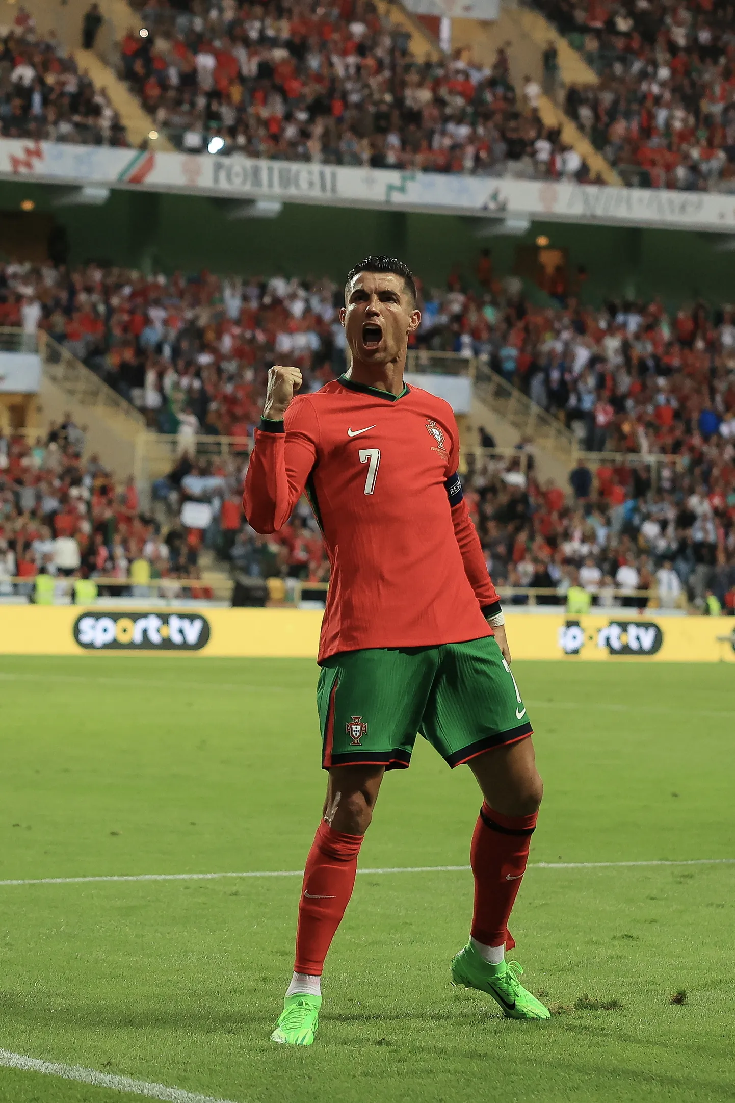 Portugāles futbolists Krištianu Ronaldu