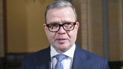 ÜLEVAADE ⟩ Soome kärbib sotsiaalkulusid, kuid toetab autosõitu ja koristaja palkamist