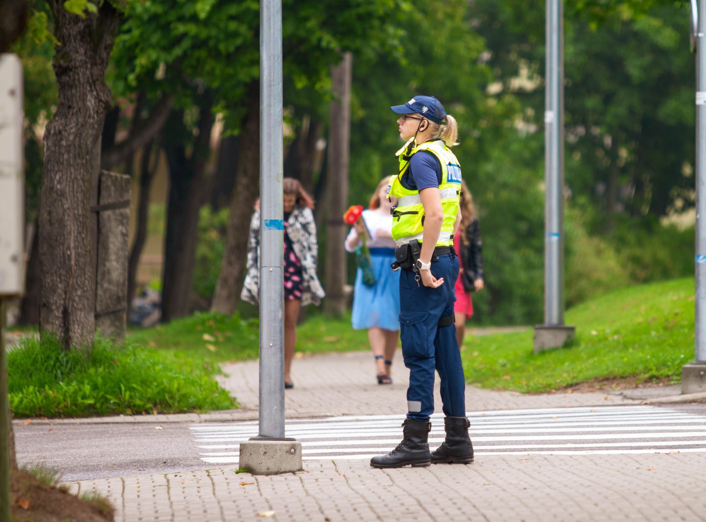 Tagamaks turvalist kooliteed, on politsei esimestel koolipäevadel üle kogu Eesti suuremate jõududega väljas.