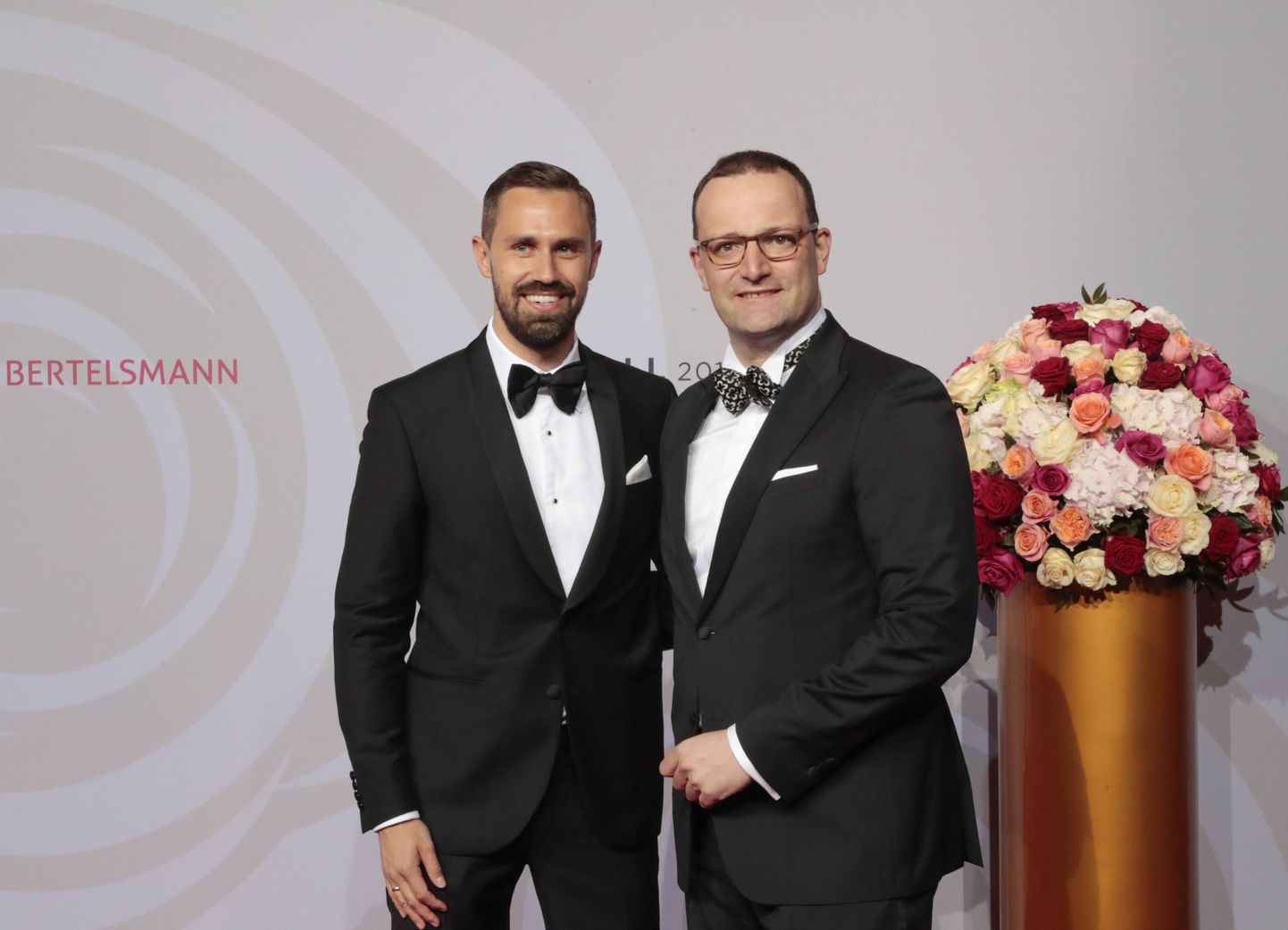 Saksamaa tervishoiuminister Jens Spahn (paremal) koos ajakirjanikust abikaasa Daniel Funkega 2018. aastal.