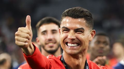 Ronaldu saderinājies ar ilggadējo draudzeni