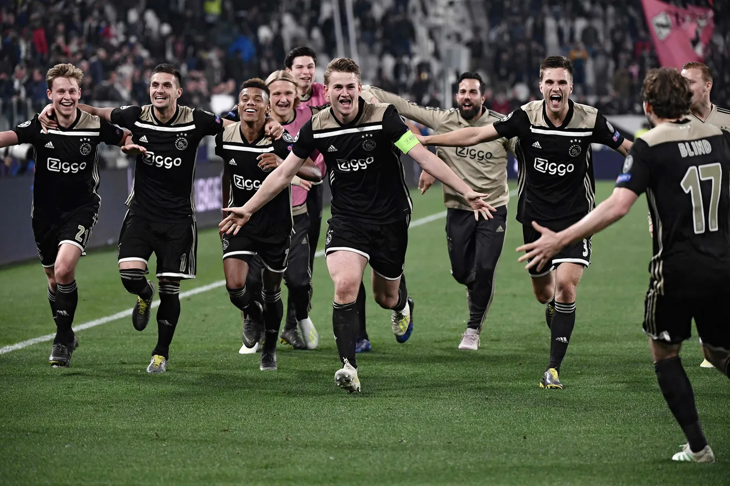 Amsterdami Ajax alistas mullu kahe mängu kokkuvõttes Torino Juventuse ning jõudis Meistrite liigas poolfinaali.