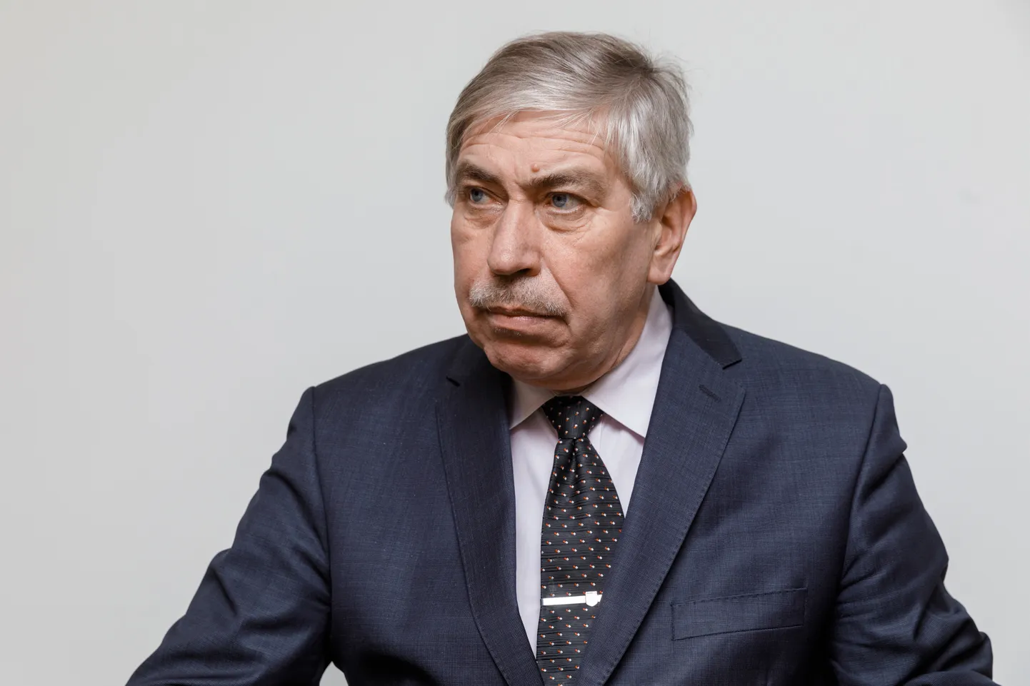 Meelis Virkebau.