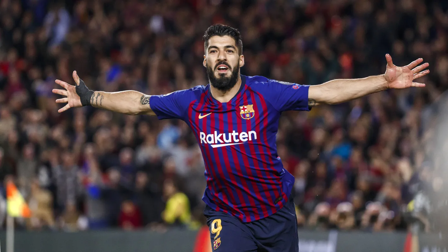 Luis Suarez tähistab Liverpoolile löödud väravat