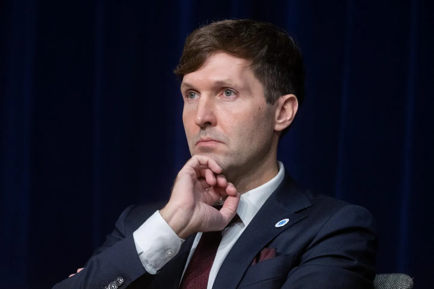 Rahandusminister Martin Helme sõnul pole Huawei tehnoloogiat keelavas eelnõus märgitud võimalikke nõudeid, mida sideettevõtted võivad riigilt investeeringute luhtumisel nõuda.