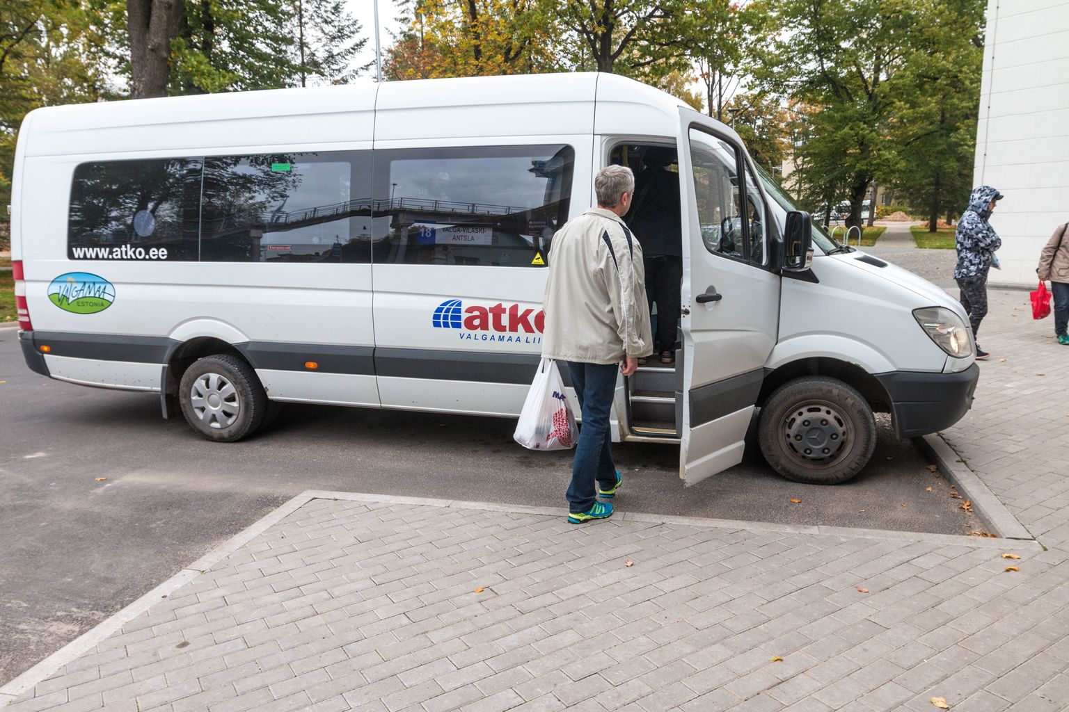 Järgmise kaheksa aasta jooksul osutab kogu Viljandimaa piirkonnas sõitjateveo teenus AS ATKO Bussiliinid.