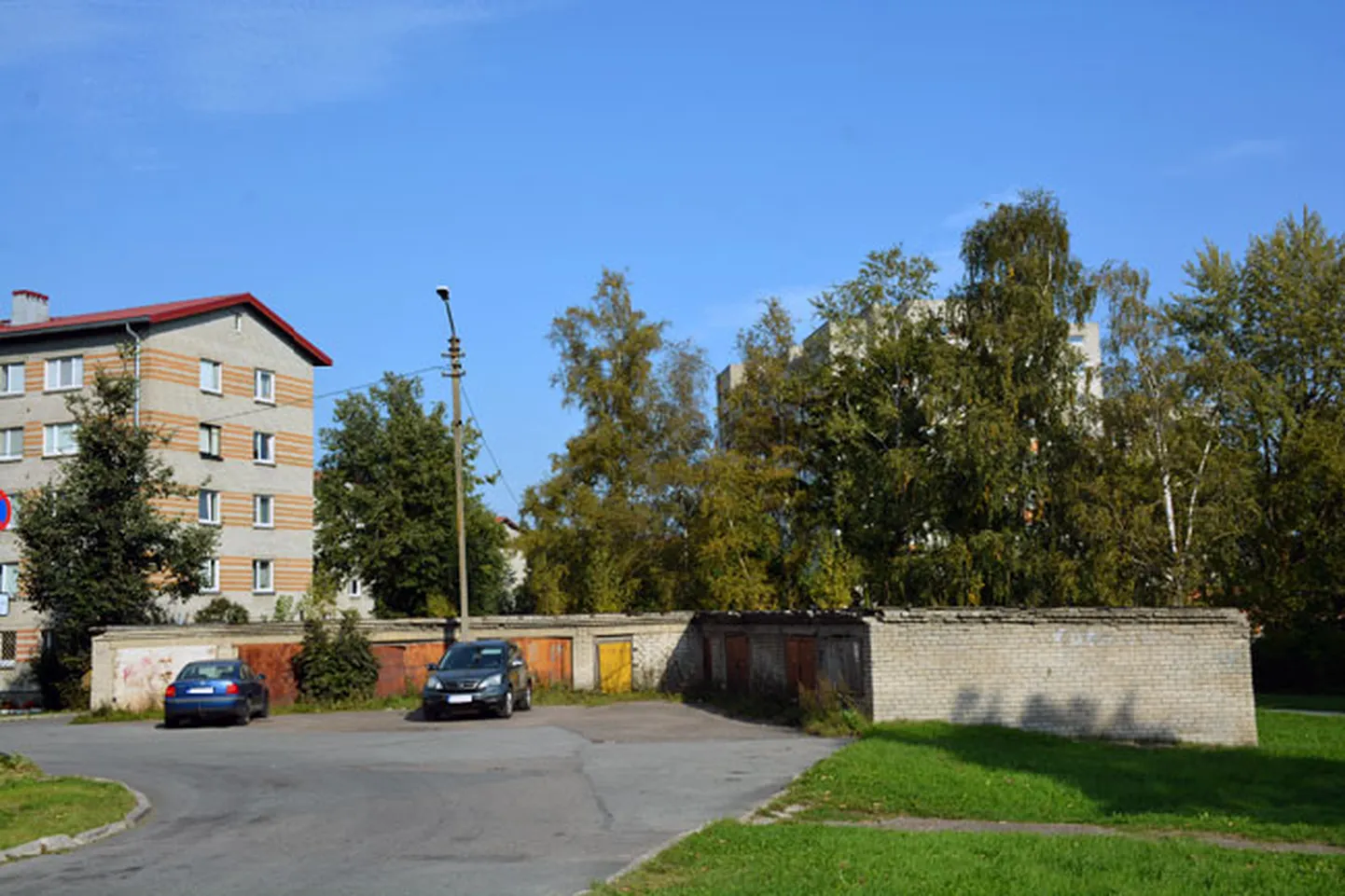 Гаражи по нарвской улице Харидусе, 32 будут снесены до наступления зимы.