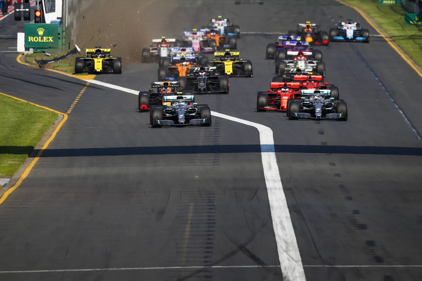 Niimoodi starditi Austraalia GP-l Melbourne'is eelmisel aastal.