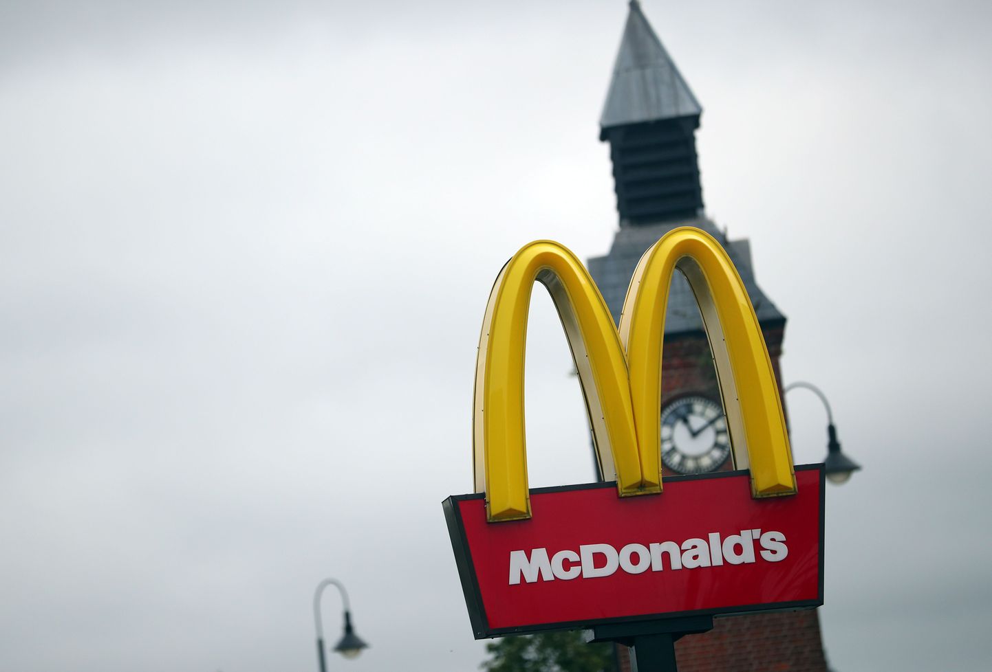 Üks suuremaid Venemaalt lahkujaid oli McDonald's, kes sulges pärast Kremli invasiooni Ukrainasse eelmisel aastal kõik oma 800 Venemaal olnud söögikohta.